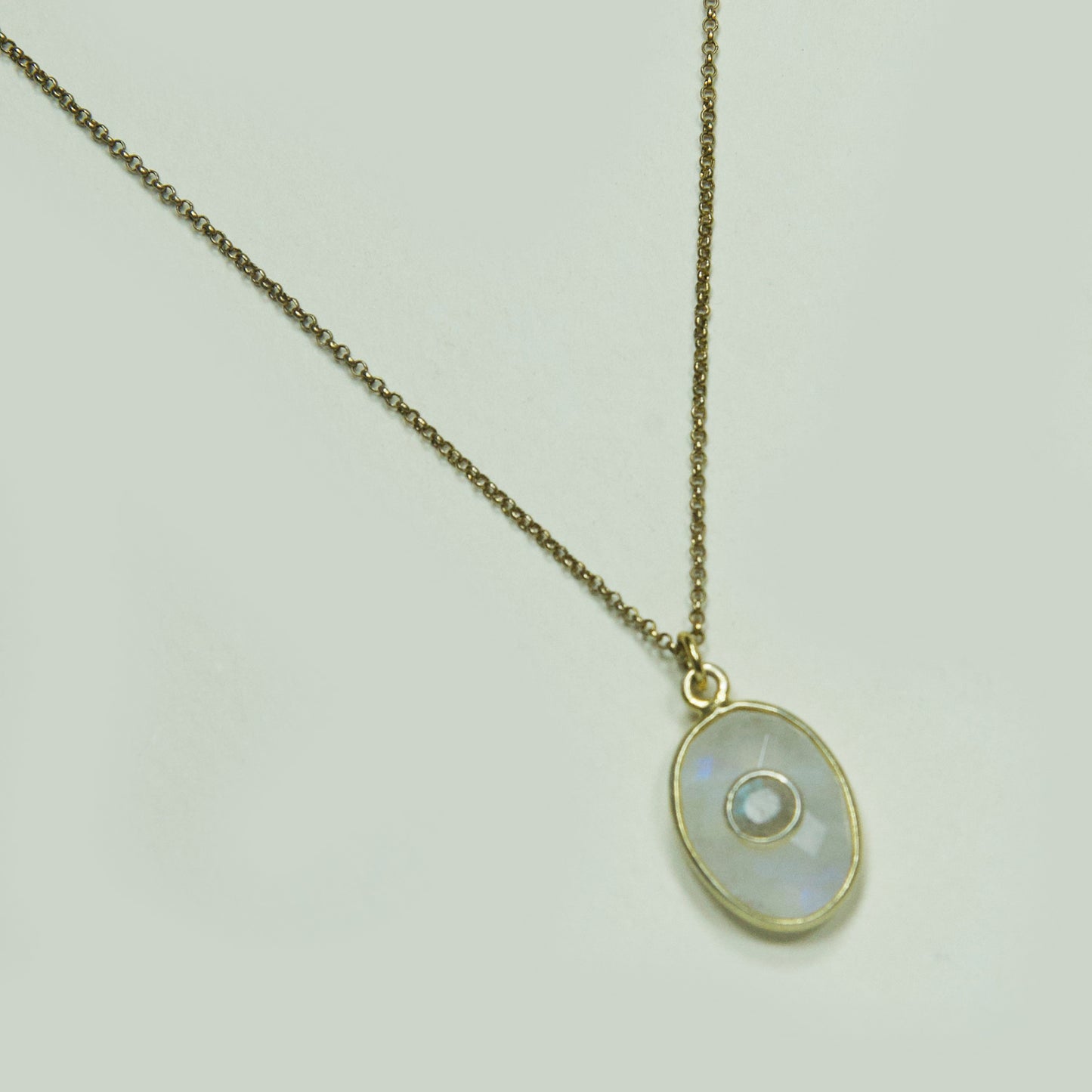 Collar Engastado Piedra Luna Enchape