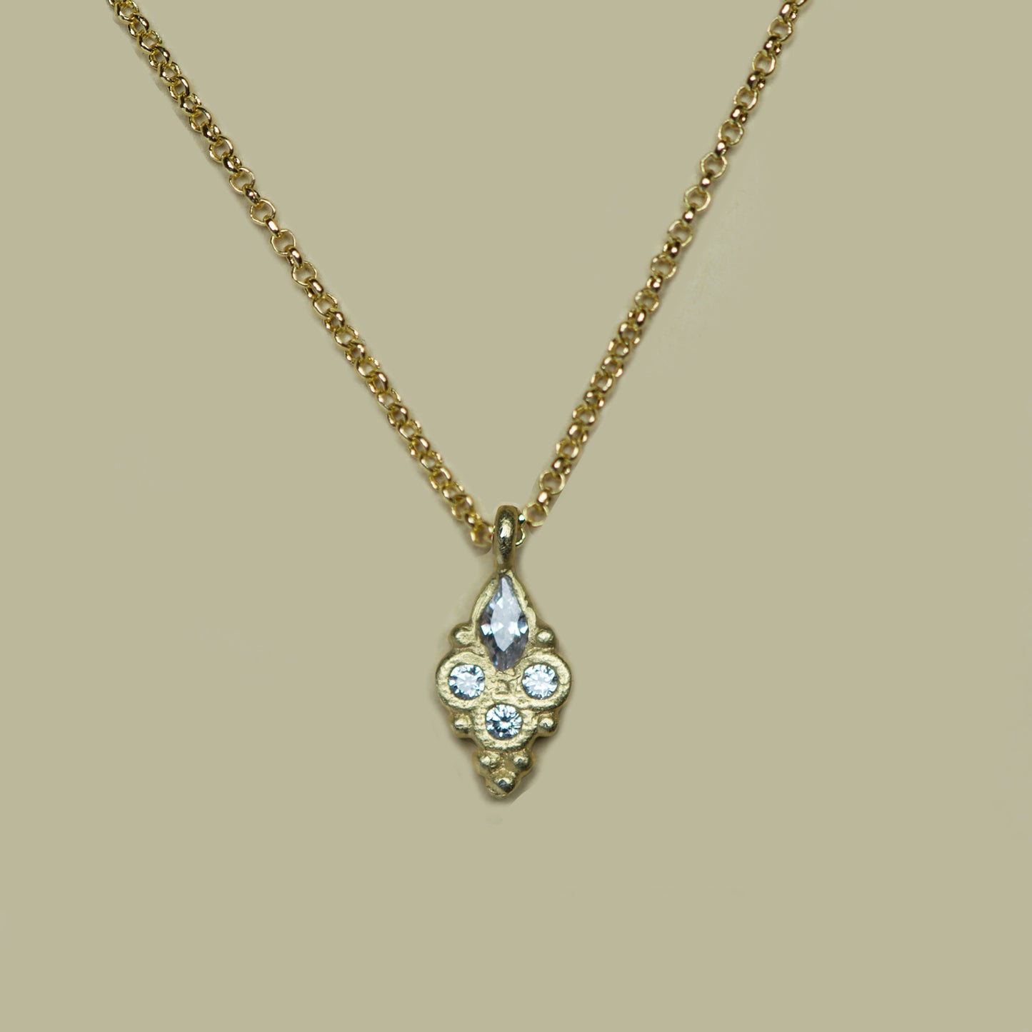 Collar Punto de Luz Cuatruple Enchape