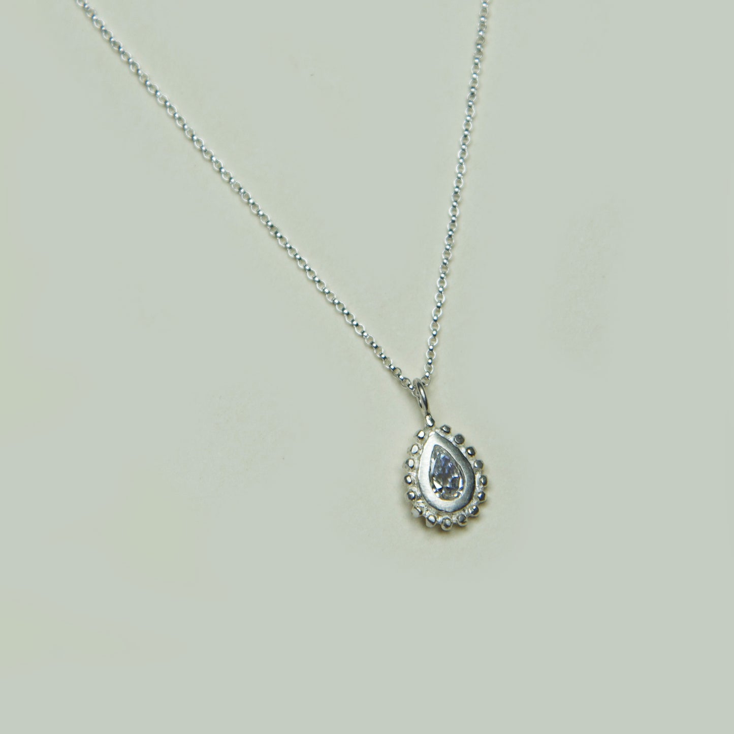 Collar Punto de Luz Gota Bolita Plata