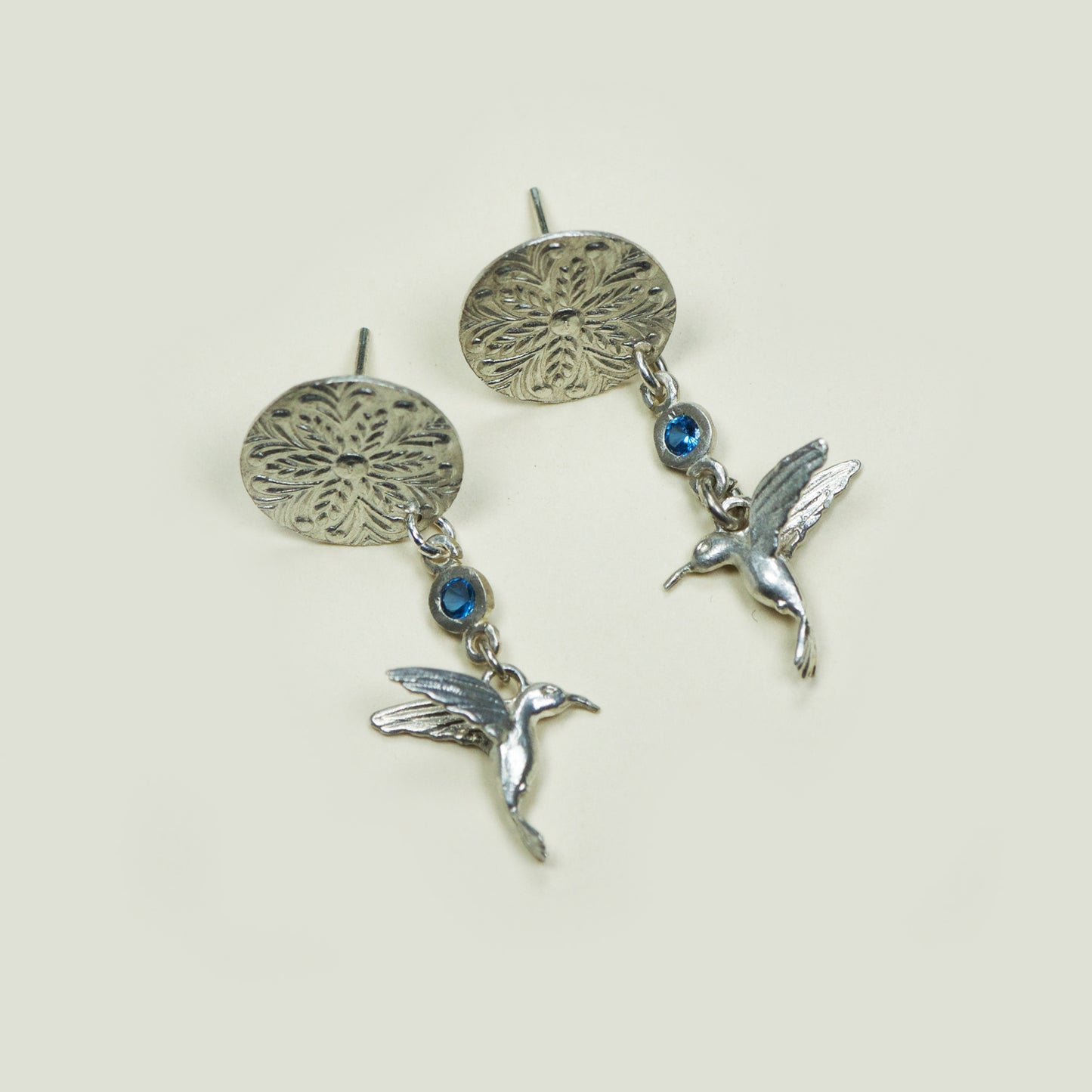 Aro Renacer Punto De Luz Colibri Ag - Chica Lecannelier Joyas