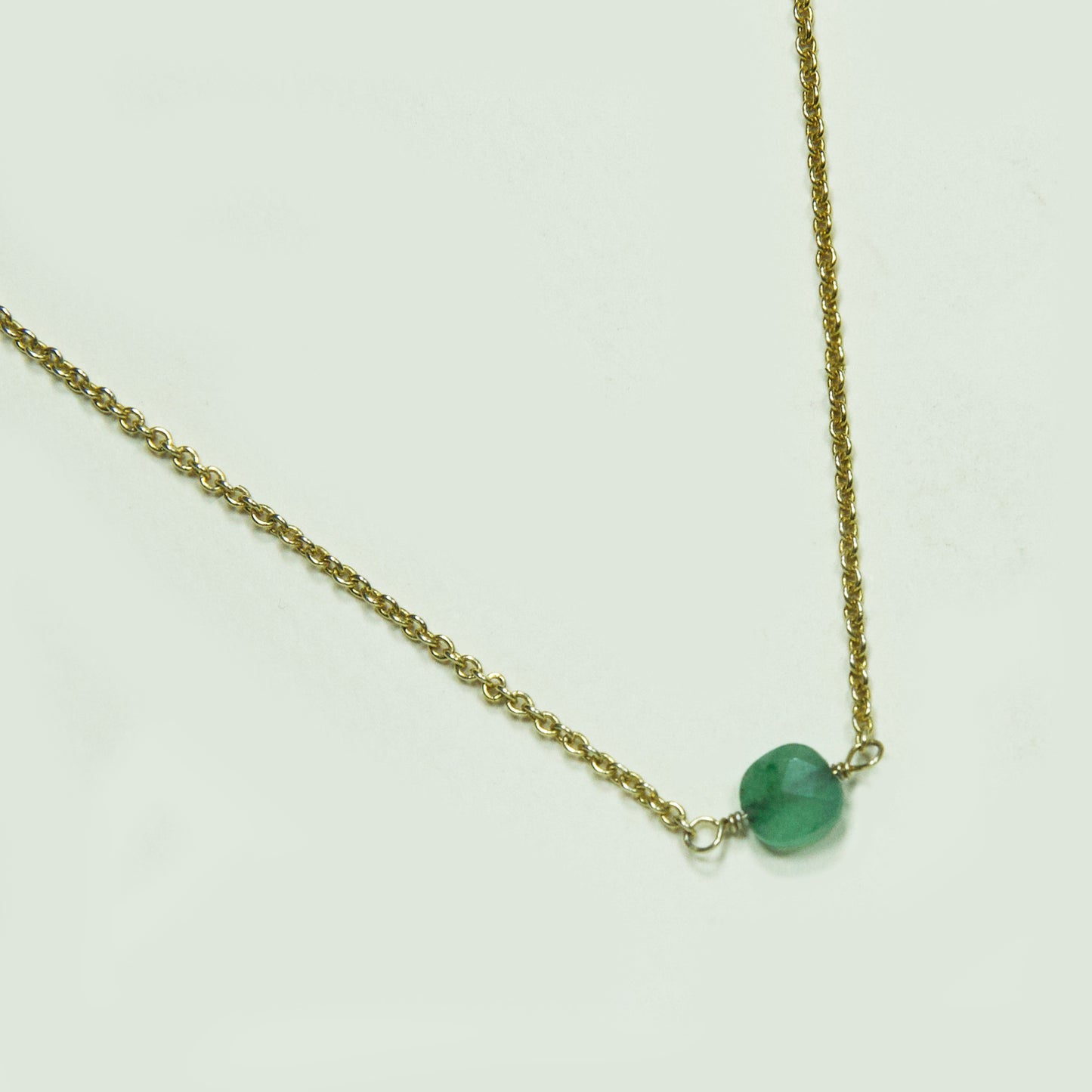 Collar Piedra Esmeralda Enchape