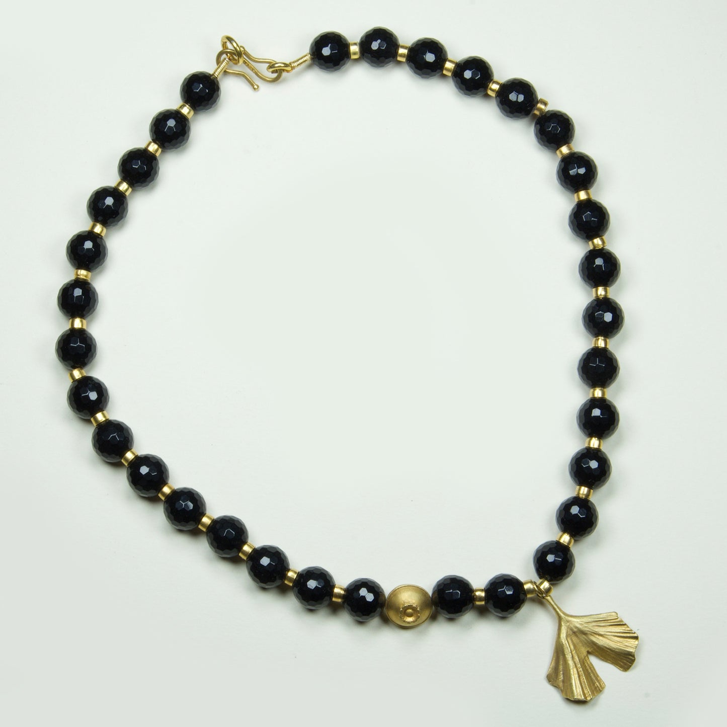 Collar Onix Mostacillas Gynco y Granada Enchape