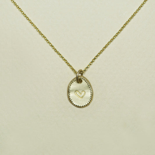 Collar Medalla Grabada Corazon Enchape