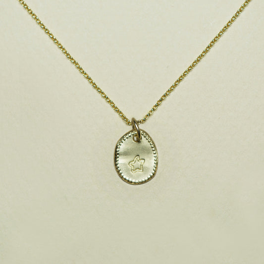 Collar Medalla Grabada Estrella Enchape