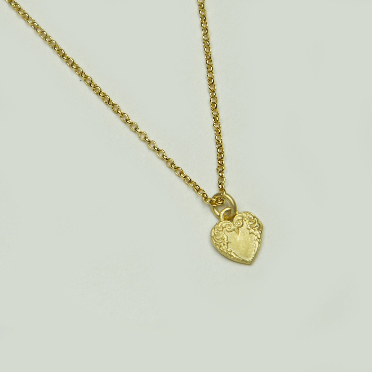 Collar Corazon Buho Enchape