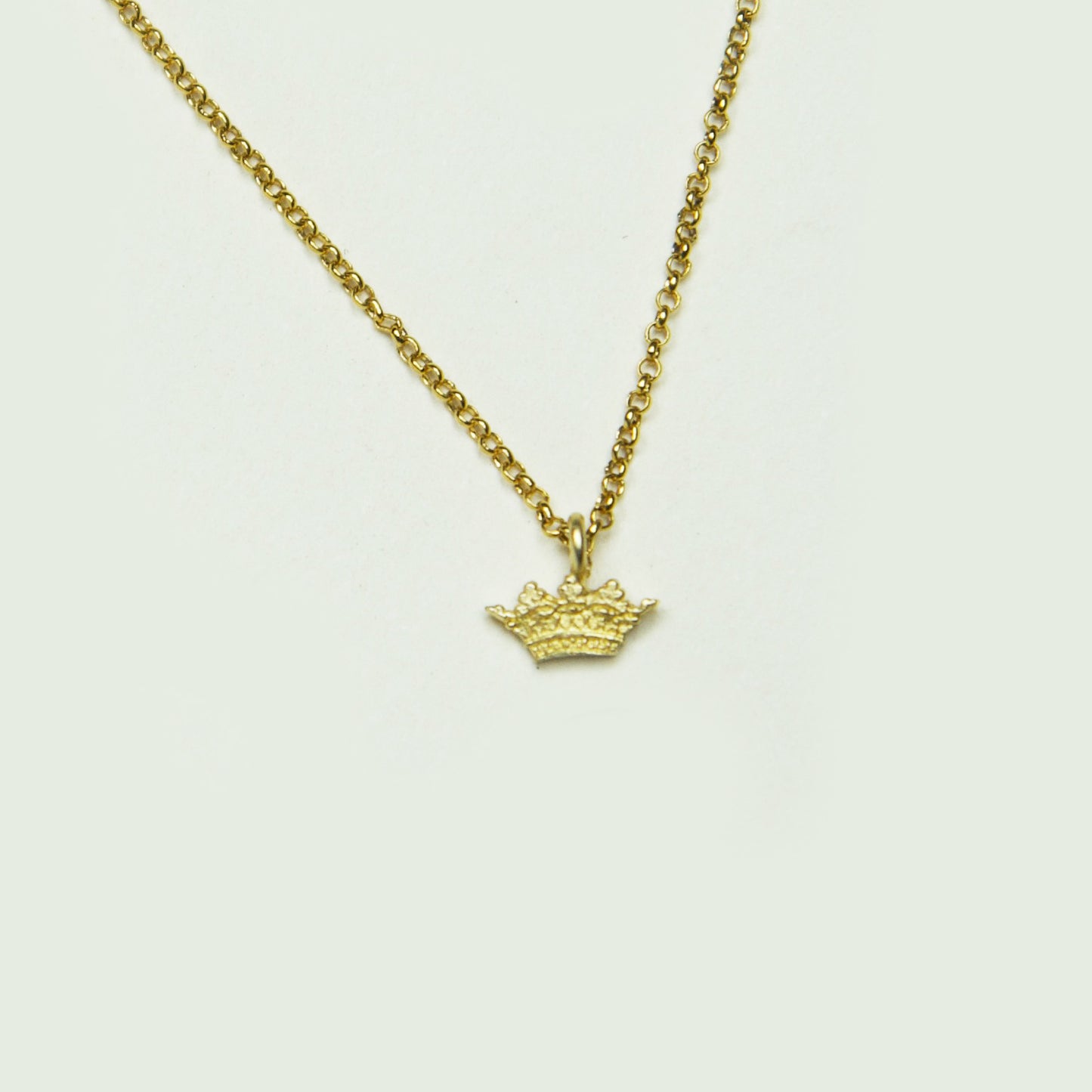 Collar Corona Plana Chica Enchape