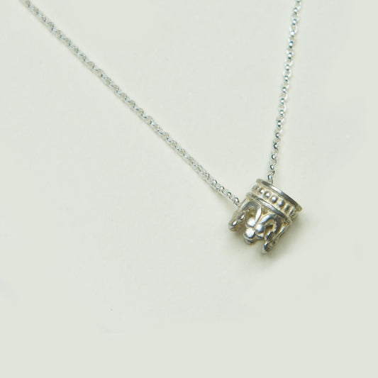 Collar Corona Chica Plata