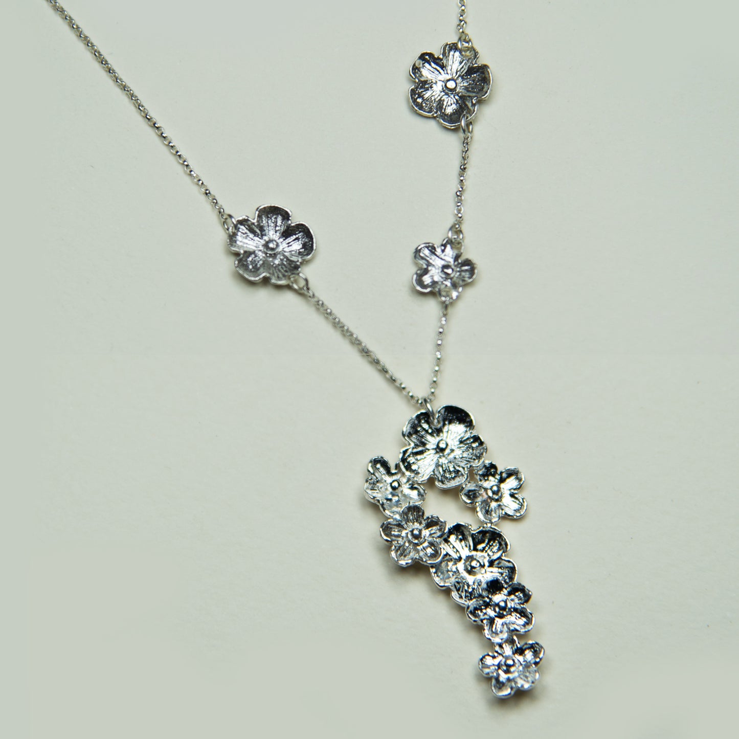 Collar 10 Flores Plata
