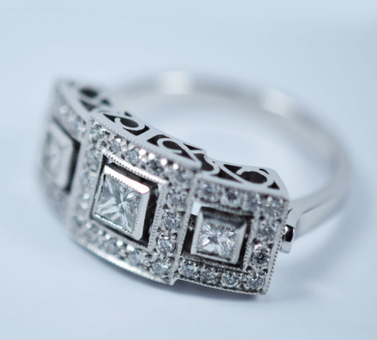 Anillo Maureen
