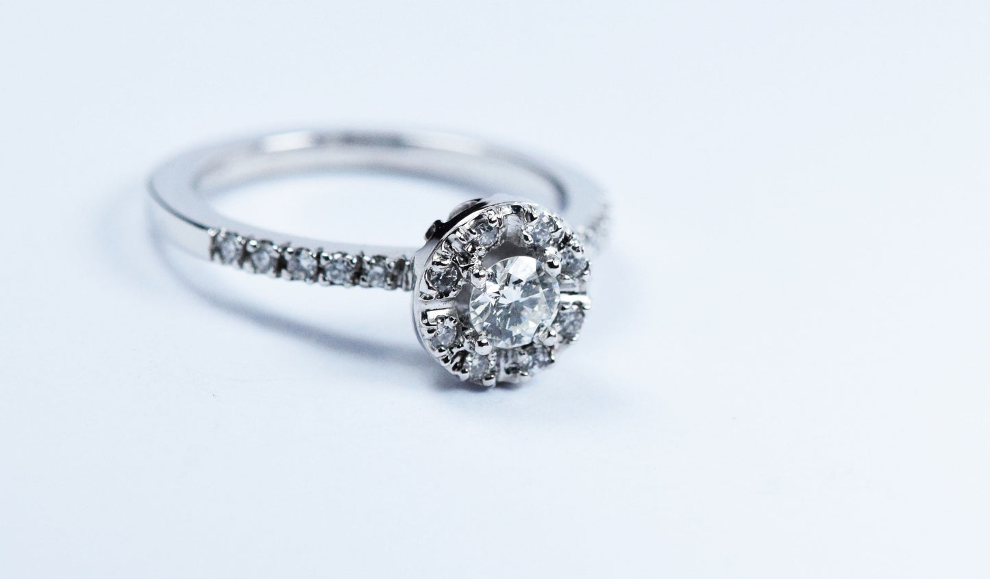 Anillo Pauline