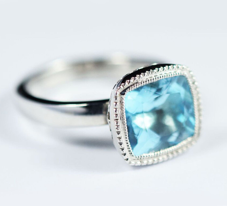 Anillo Martha
