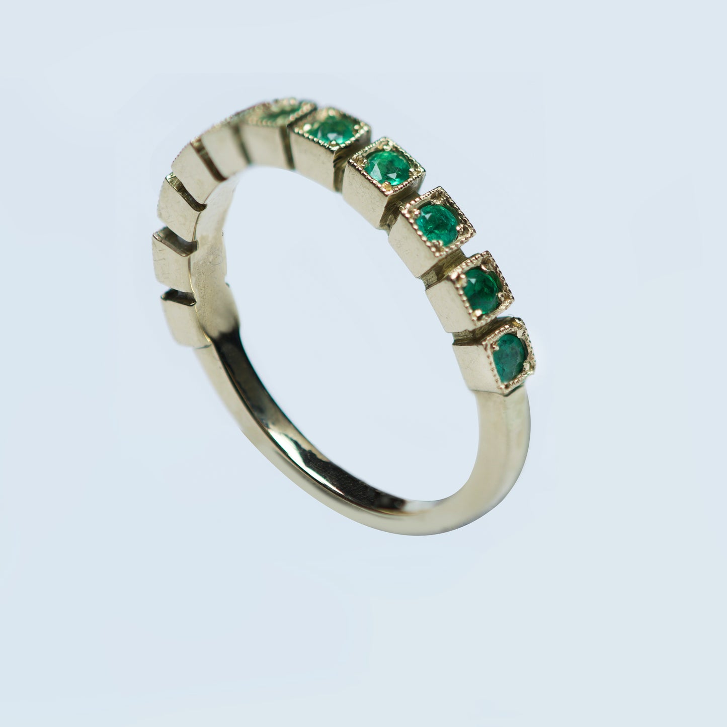 Anillo Irine