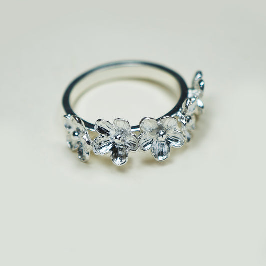 Anillo 5 Flores Chicas Plata