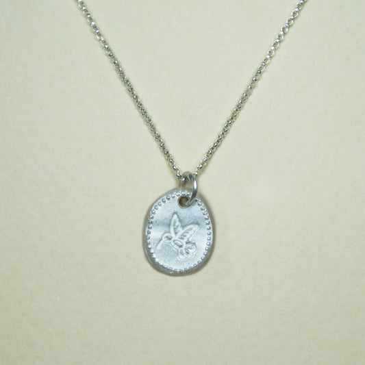 Collar Medalla Grabada Plata Colibri - Chica Lecannelier Joyas