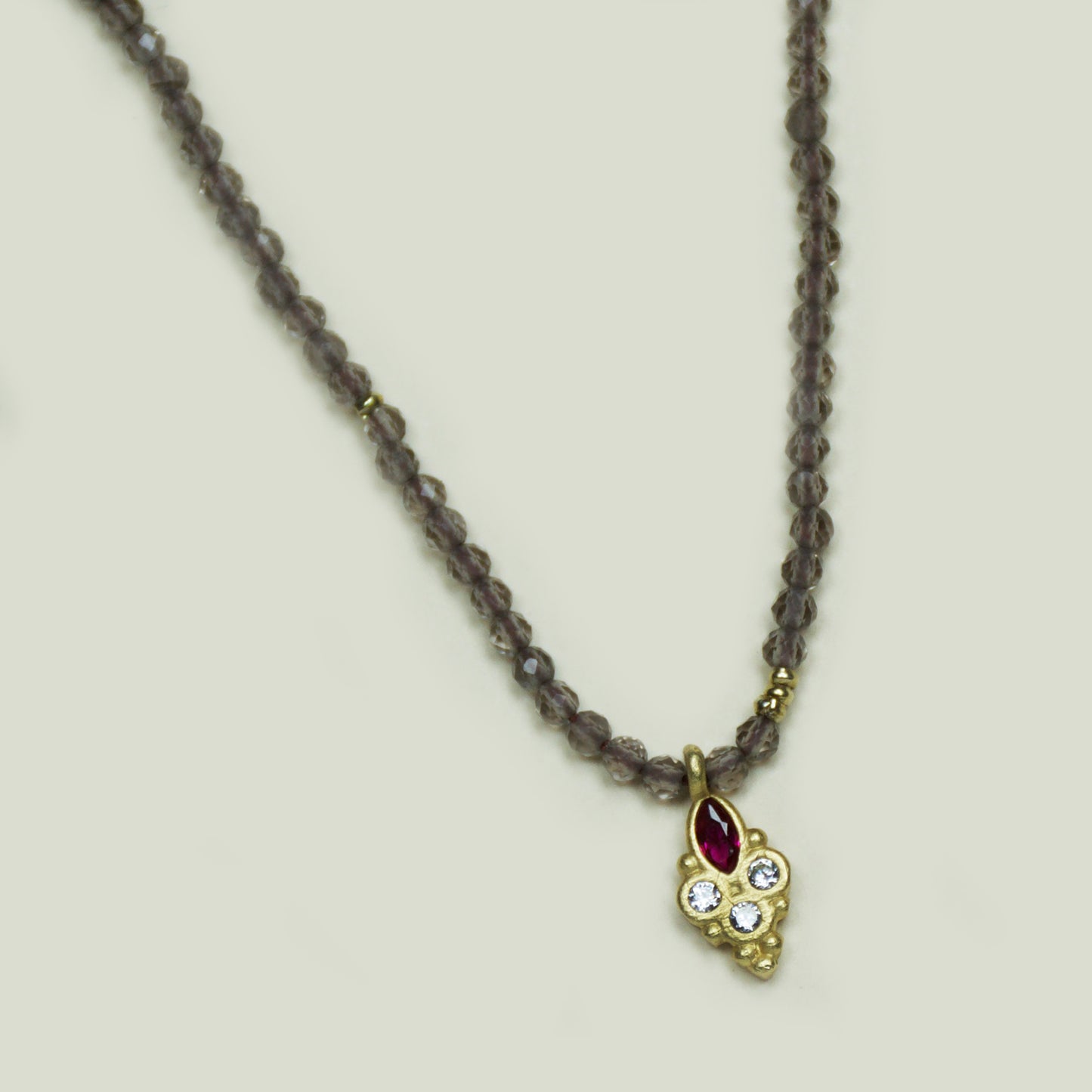 Collar Piedras Naturales Cuarzo Fume Punto De Luz Br - Chica Lecannelier Joyas
