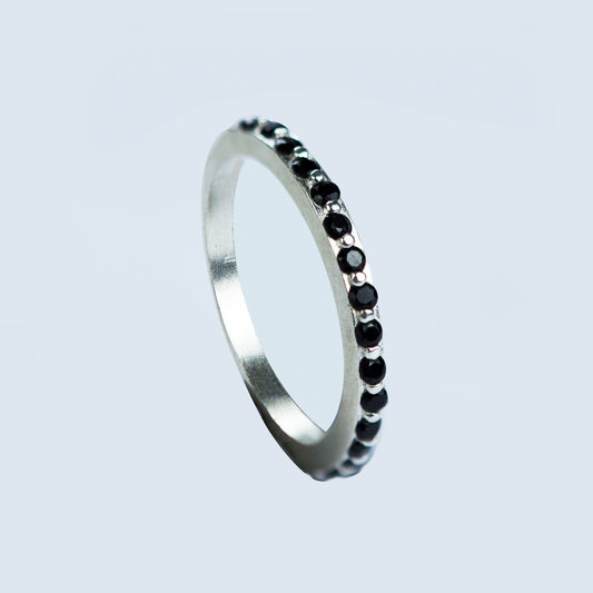 Anillo 1/2 Cintillo Circones Negros Plata N06 - Chica Lecannelier Joyas
