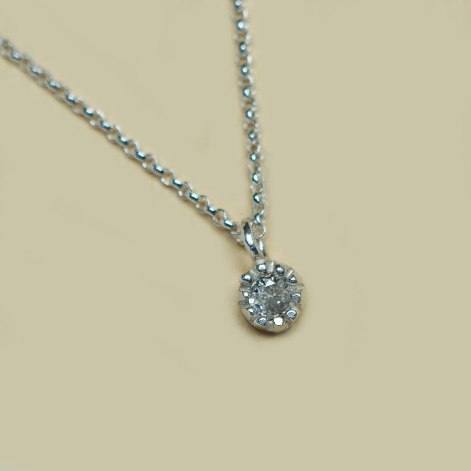 Collar Punto De Luz Redondo Plata - Chica Lecannelier Joyas