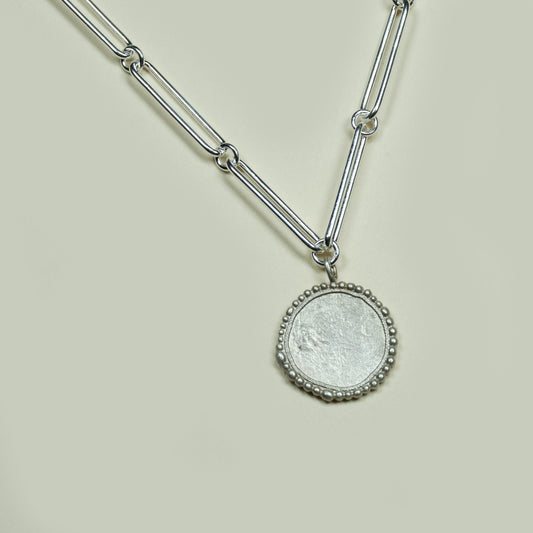 Collar Eslabones Medalla Irregular Plata - Chica Lecannelier Joyas