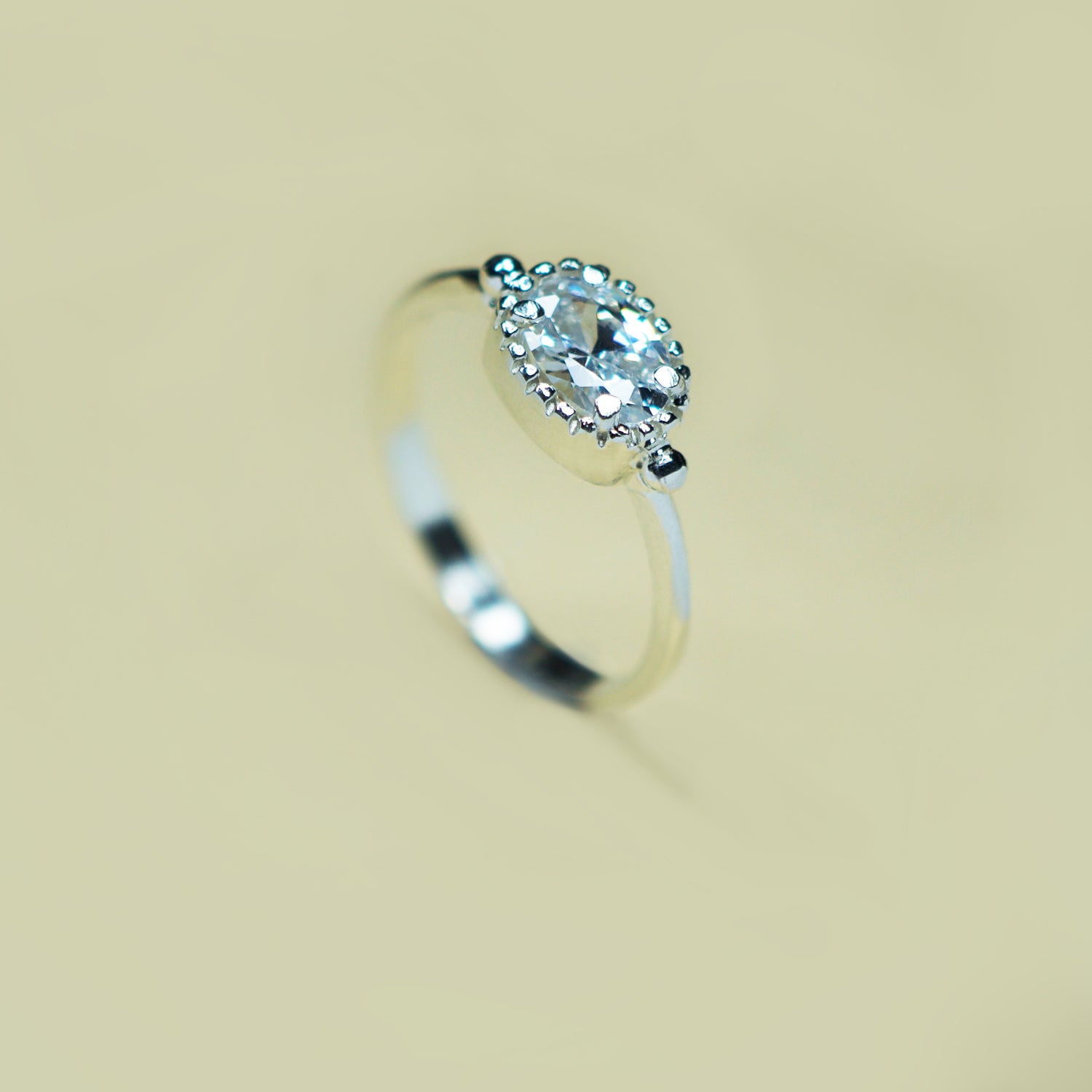 Anillo Oval Plata N09 - Chica Lecannelier Joyas