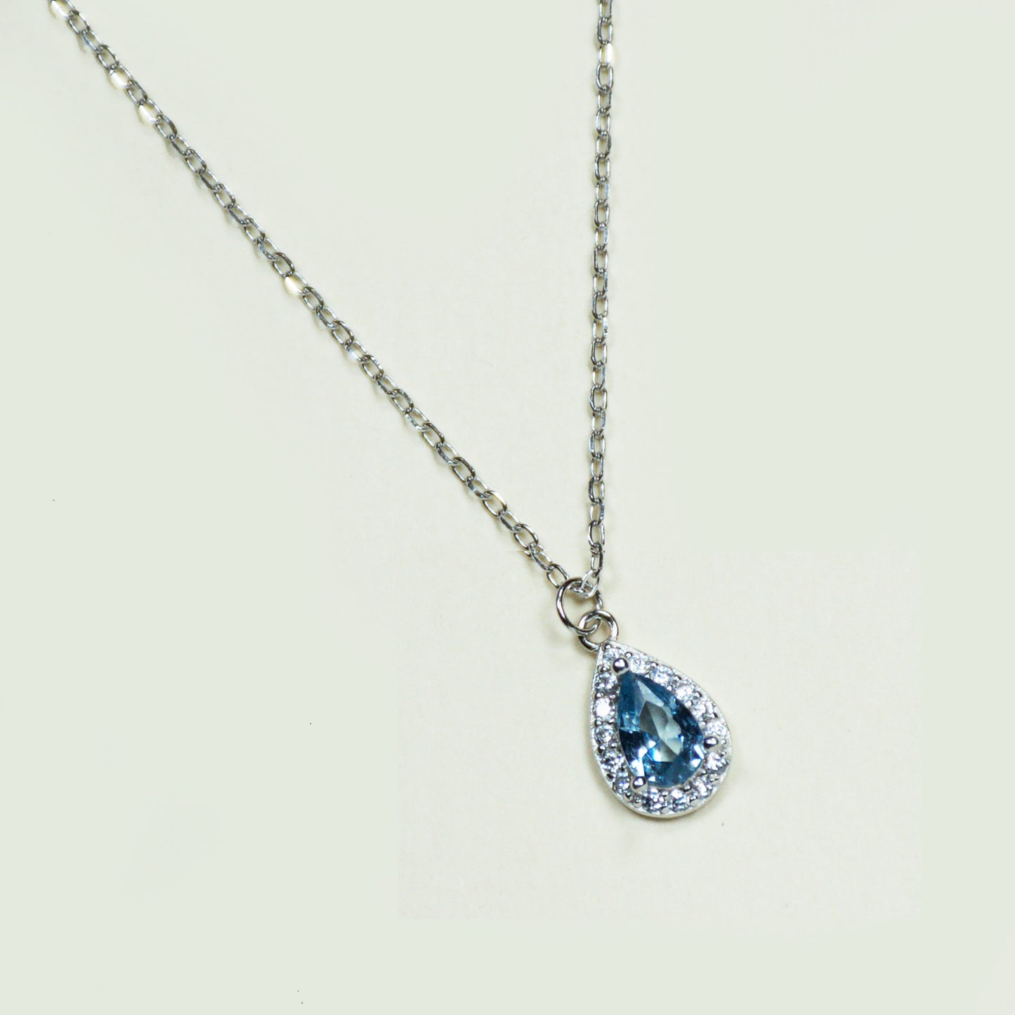 Collar Punto De Luz Gota Circones Plata - Chica Lecannelier Joyas