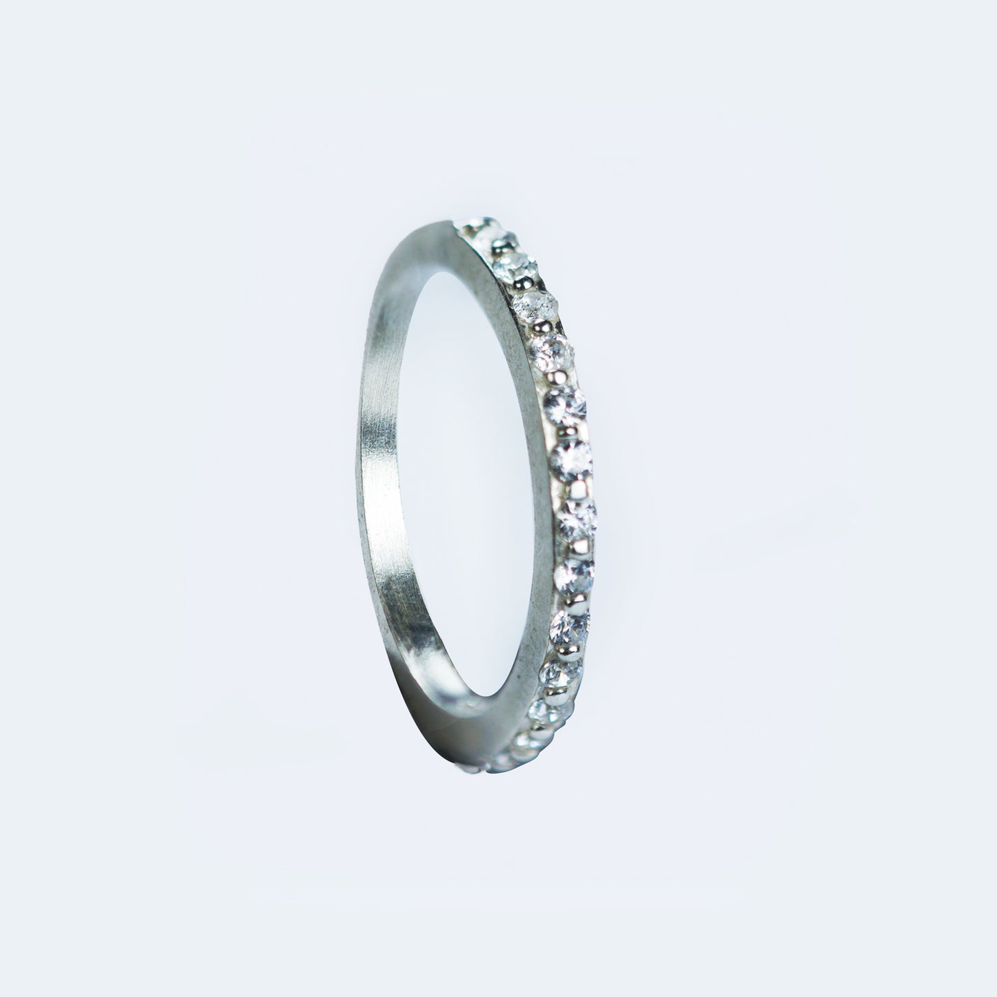 Anillo 1/2 Cintillo Circones Plata N23 - Chica Lecannelier Joyas