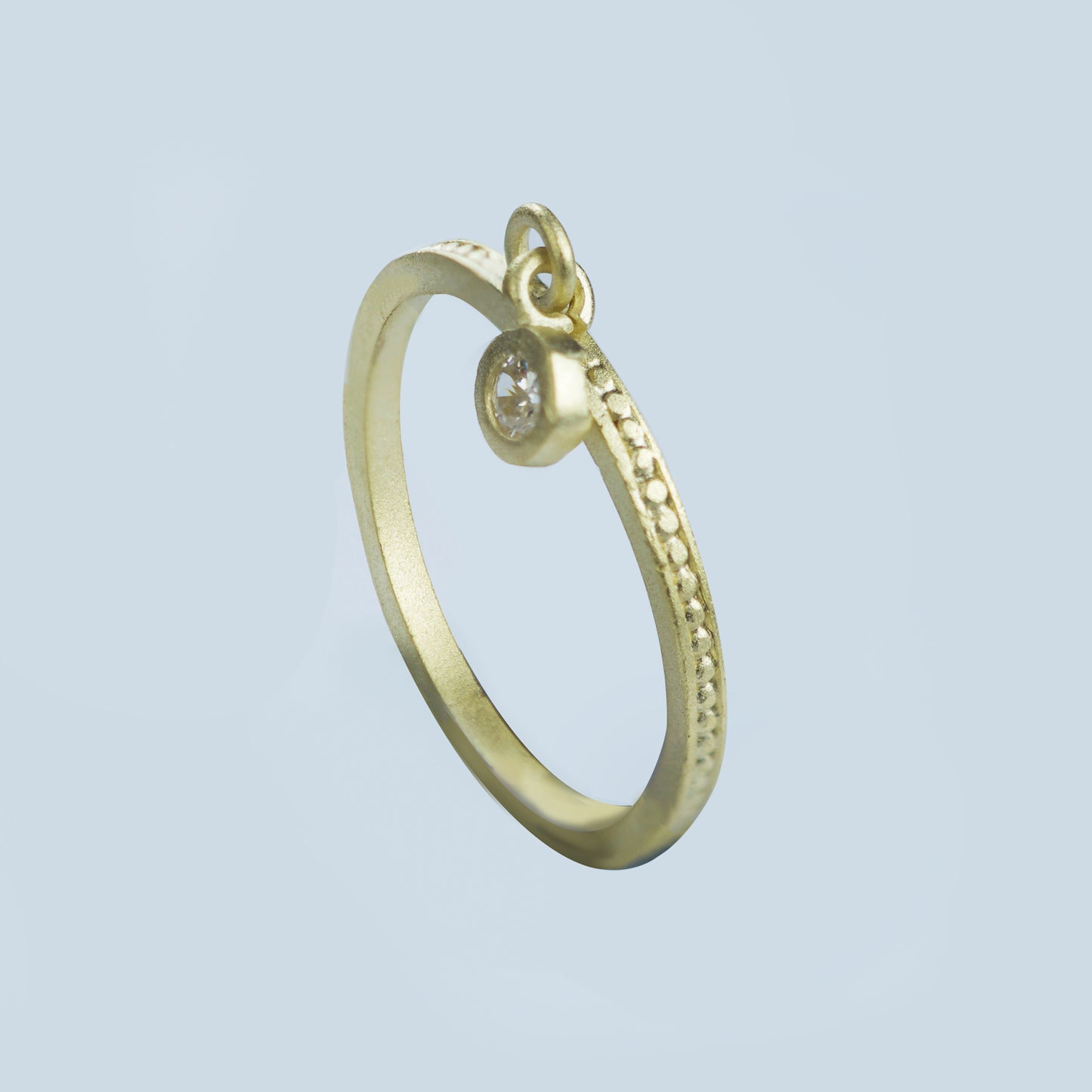 Anillo Puntitos Circon Colgando Blanco Enchape N13 - Chica Lecannelier Joyas
